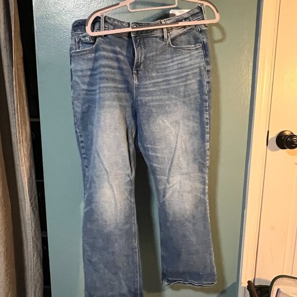 Old Navy Ankle Flare Jeans - Picture 1 of 4